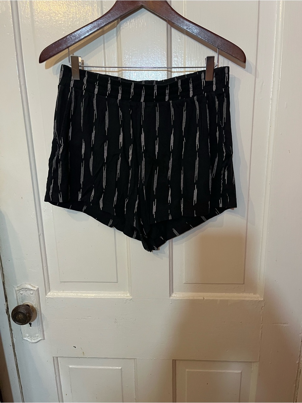 H&M Black Shorts with Vertical Stripe Print